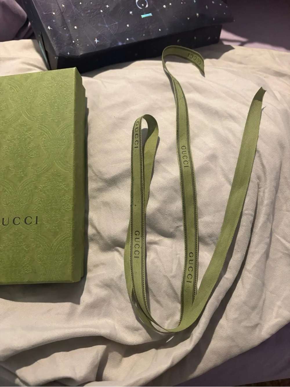 Gucci Black Pebbled Leather Zip Wallet with GG Emblem - Picture 7 of 10